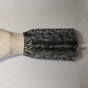 Chico's Black White Animal Print Elastic Stretch Waist Sheer Overlay Flowy Skirt